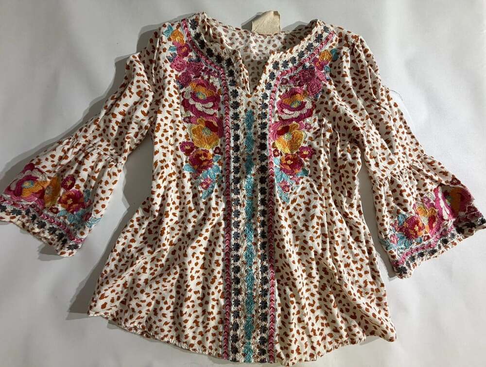 Savannah Jane Boho Embroidered Floral Bell Sleeve Blouse Top Womens Size S